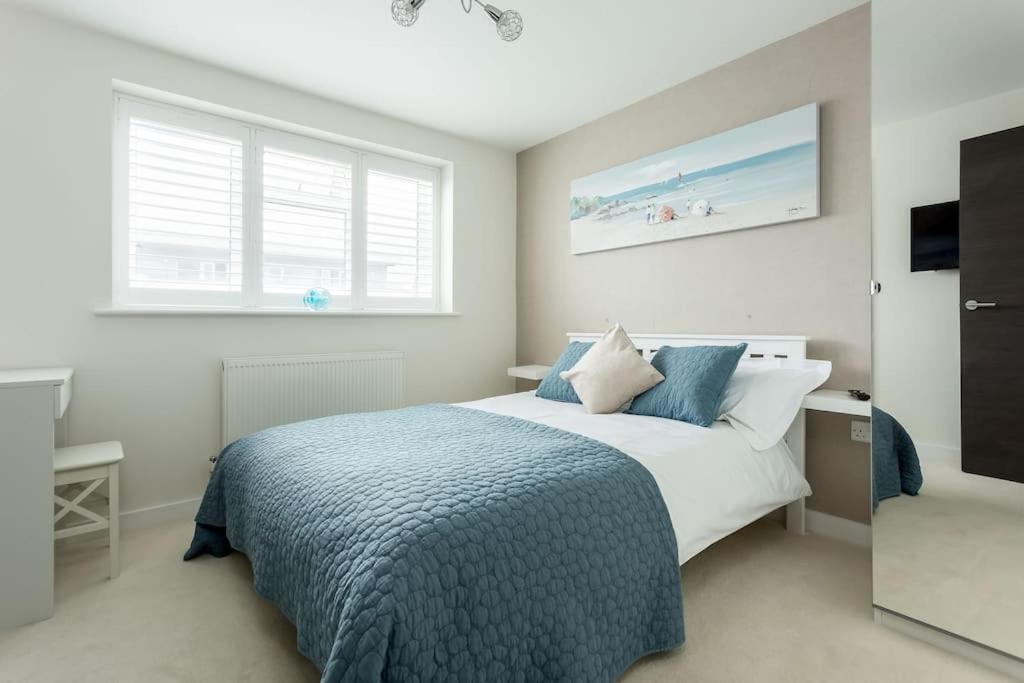Stunning 2 Bed Apartment, Fabulous Sea View & 2 Minutes To Beach With Parking Bournemouth Exterior foto